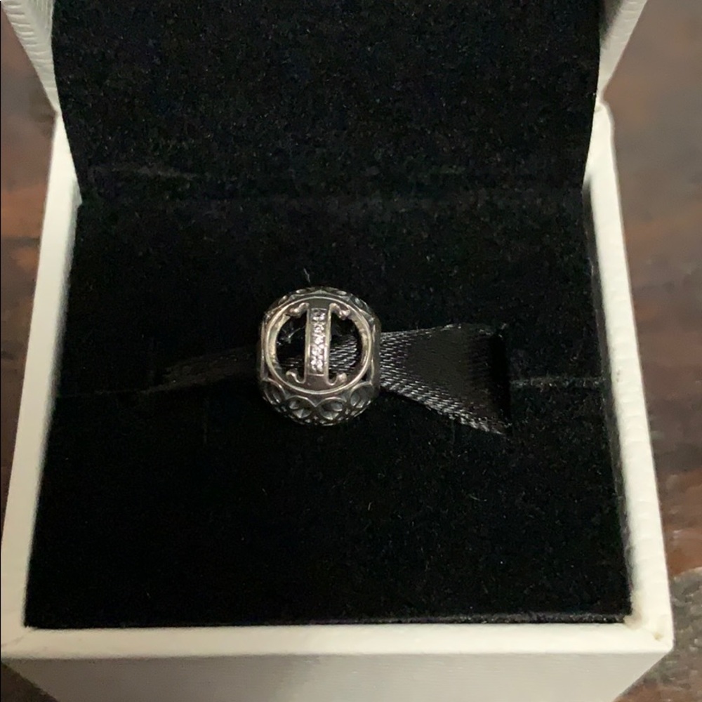 Pandora Charm " Vintage I" - Picture 3 of 3